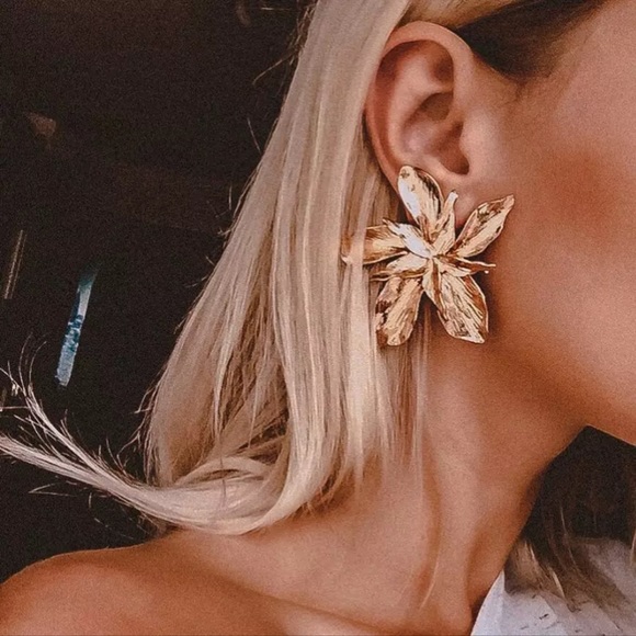 Jewelry - Gold Flower Earrings Statement Fashion Brincos Jewelry Earring